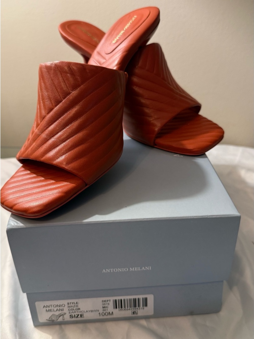 ANTONIO MELANI Open-Toe Slide Mules - Brick